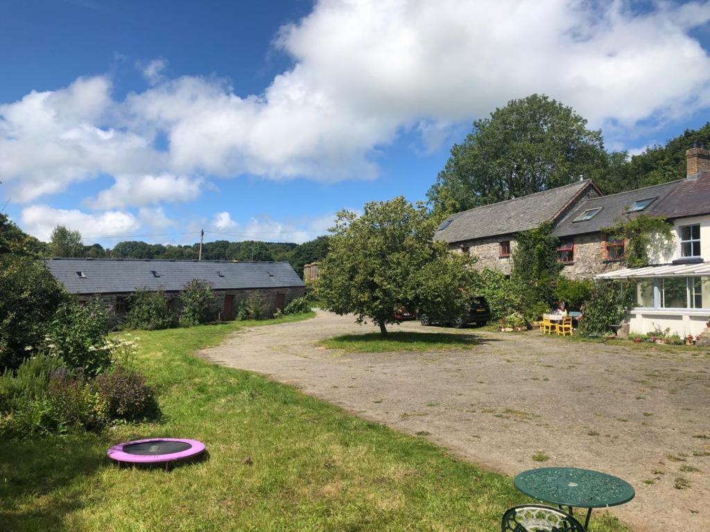 Gernos Farmhouse Llandysul Eksteriør billede